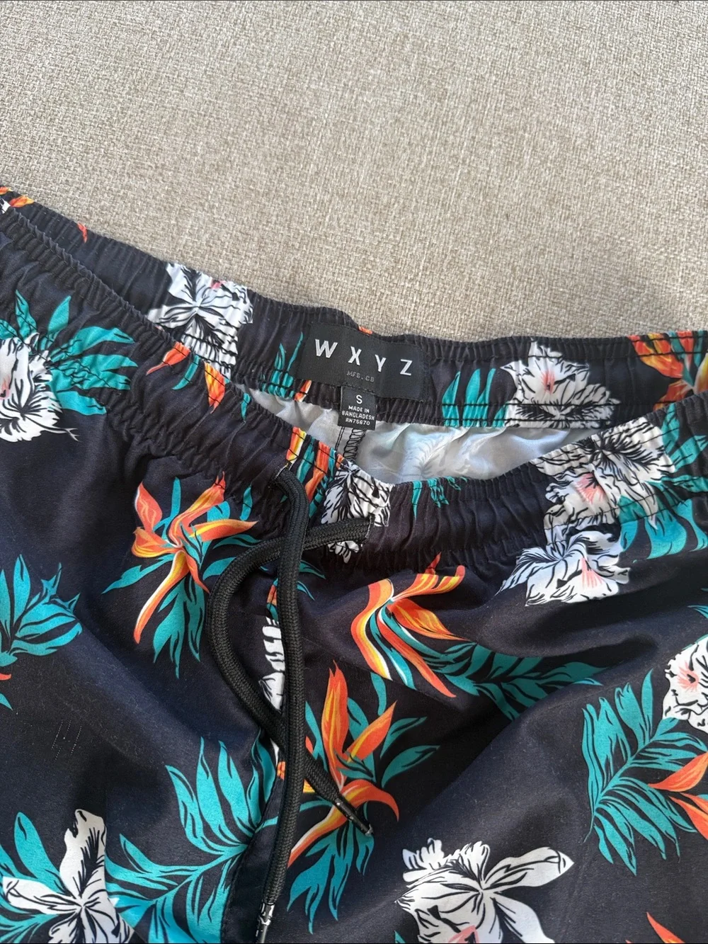 Men’s Tropical Floral Swim Trunks Black Size S